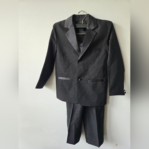 Fia Mai Three Piece Black Suit Boys 6 - Picture 1 of 5